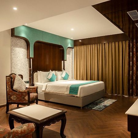 Hotel Lake View Baharampur Luaran gambar