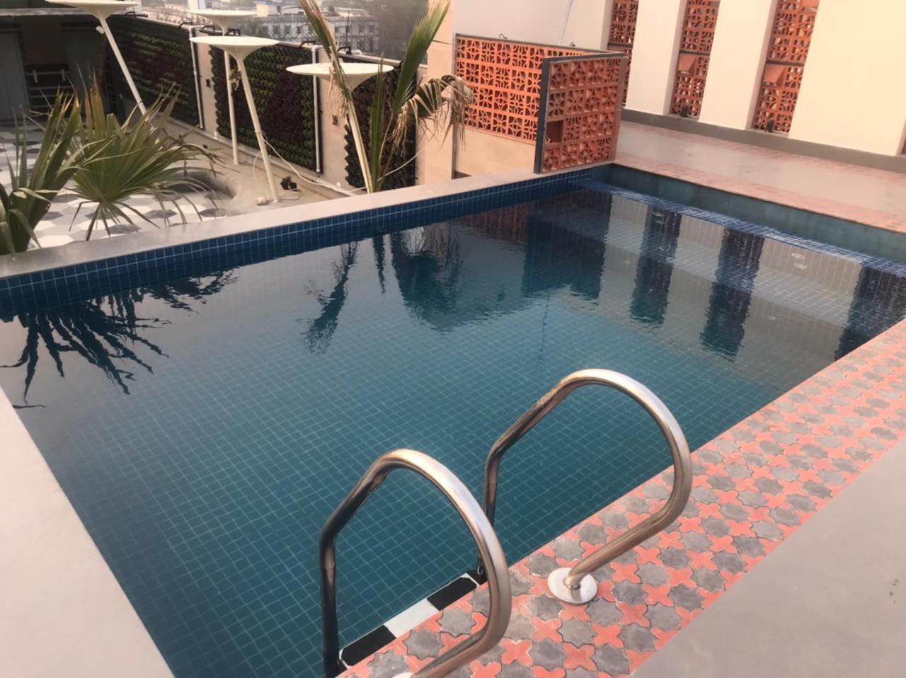 Hotel Lake View Baharampur Luaran gambar