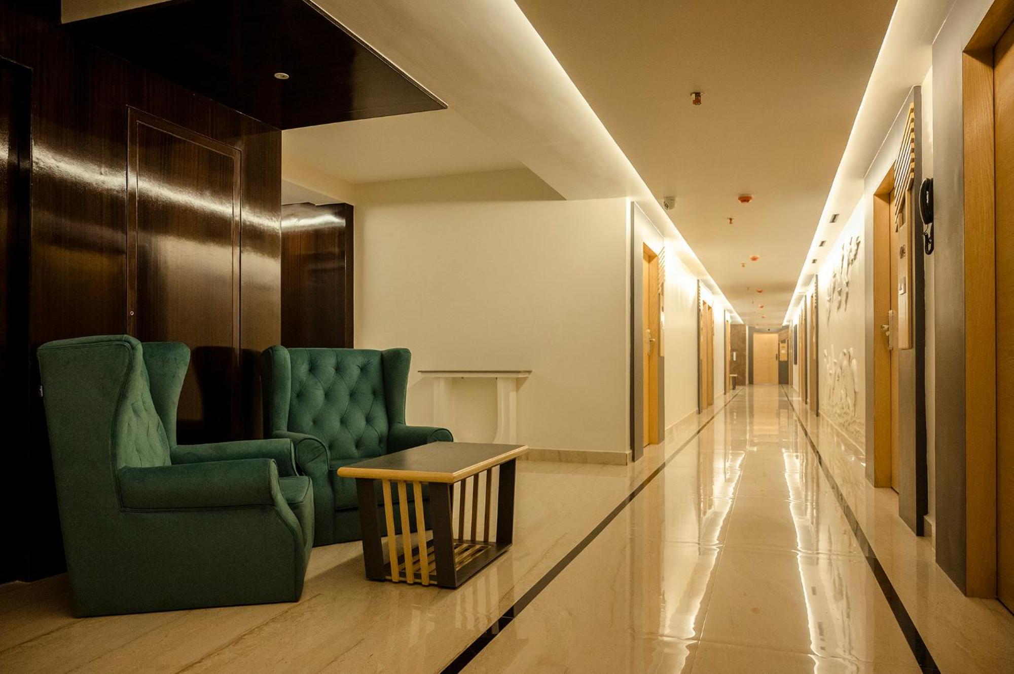 Hotel Lake View Baharampur Luaran gambar