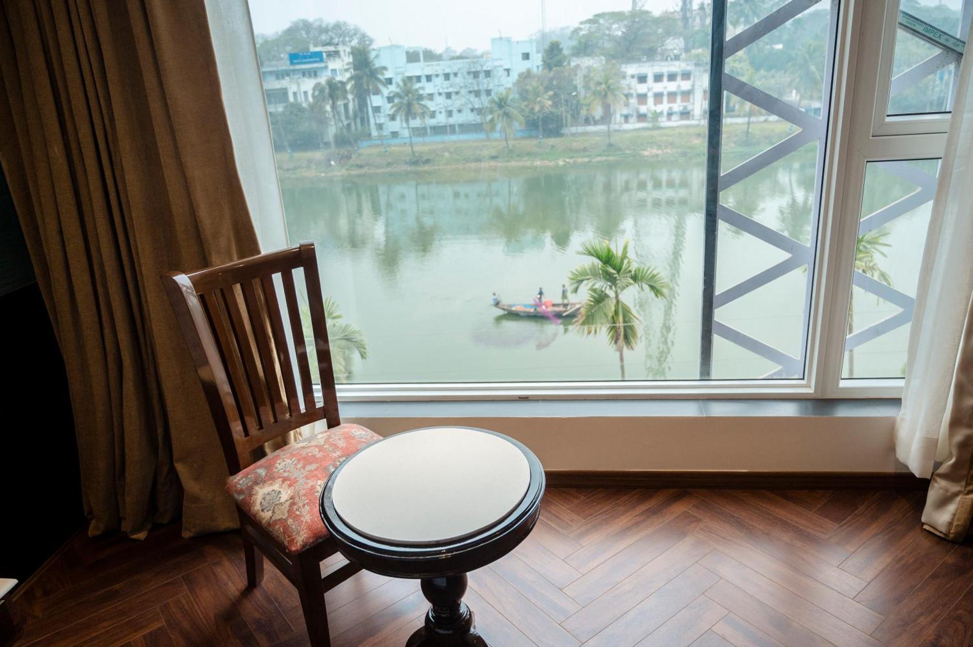 Hotel Lake View Baharampur Luaran gambar