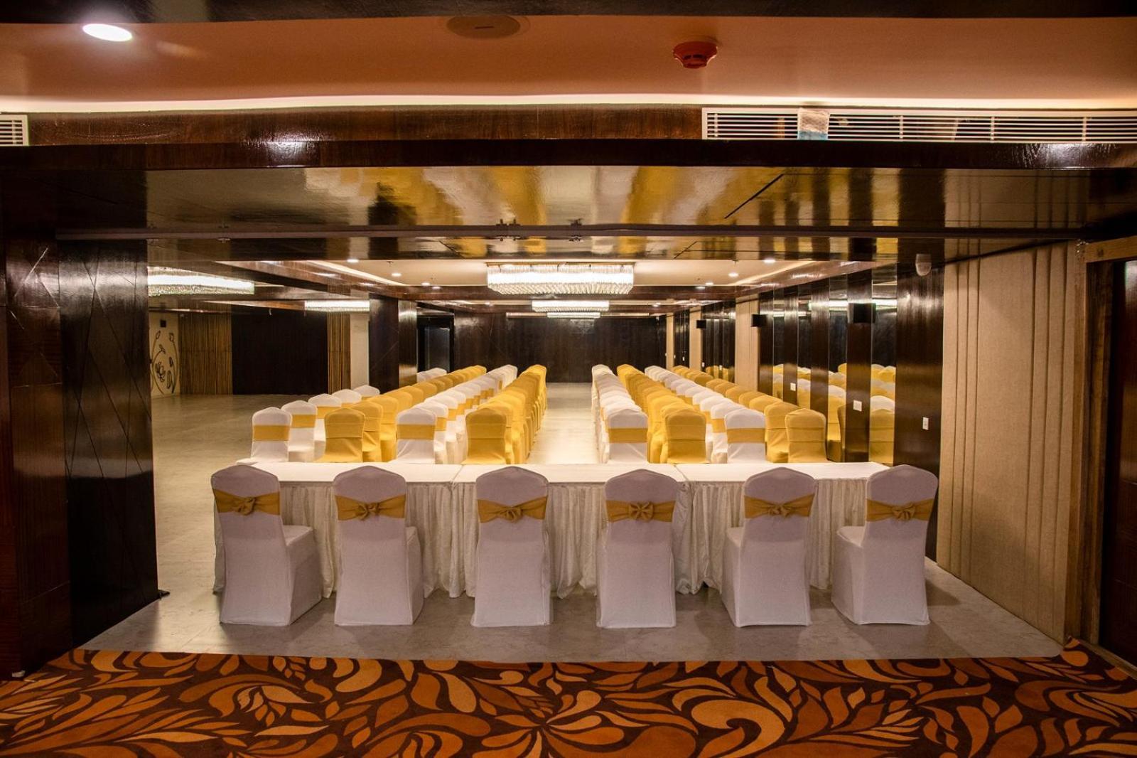 Hotel Lake View Baharampur Luaran gambar
